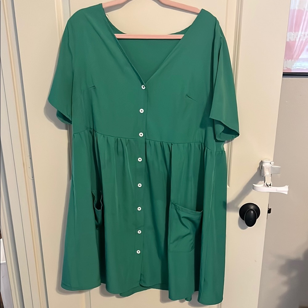SHEIN Green Button-Down Dress